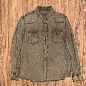 21 Men Gray Stonewash Denim Button down
